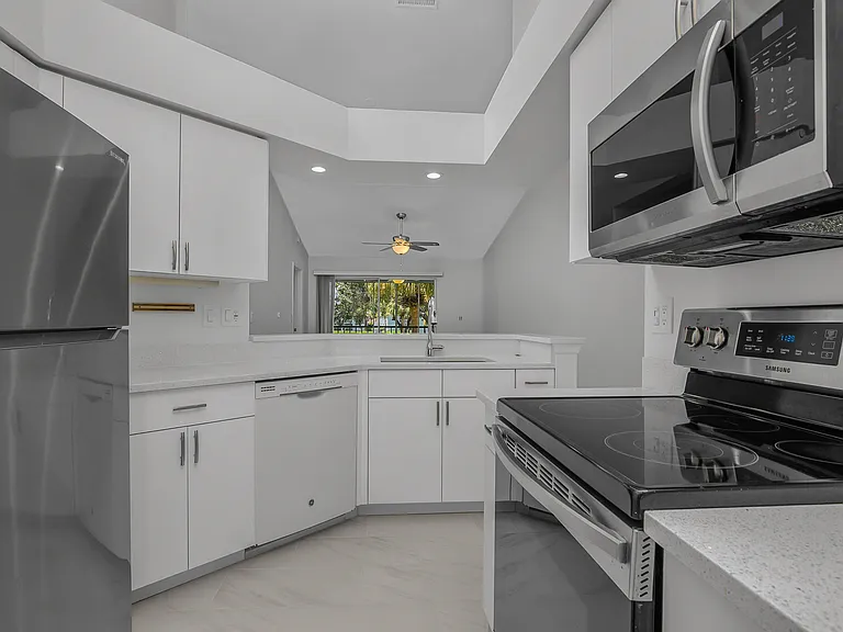 145 Wading Bird Cir #201 — Photo 9