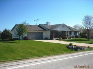 2242 Lake Aire Dr, Sheboygan, WI 53081
