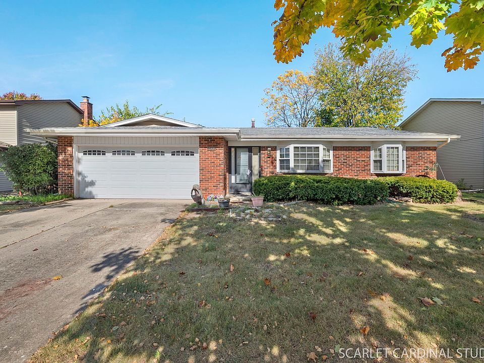 1st image of 6652 Foxtree Ave