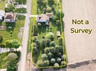 6767 Henry Rd, Belleville, WI 53508