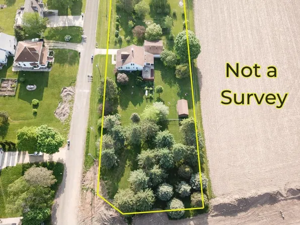 6767 Henry Road, Belleville, WI 53508