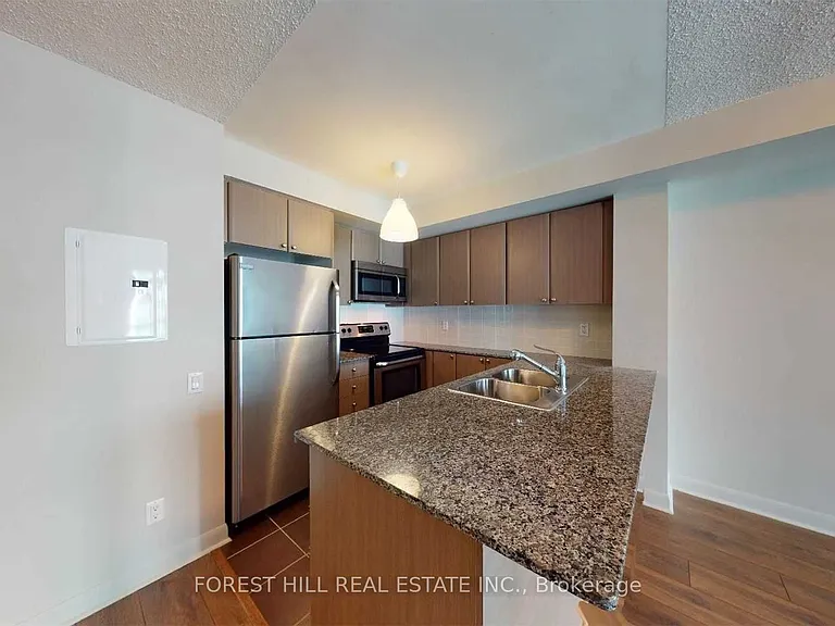 525 Wilson Ave #506 — Photo 4