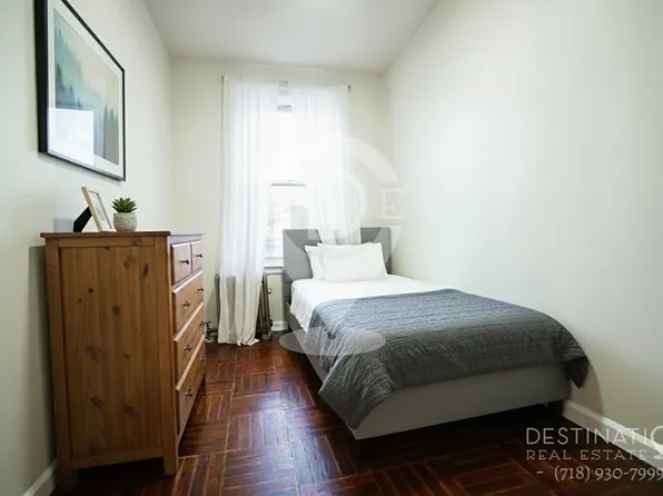 140 Tehama Street image 3 of 13