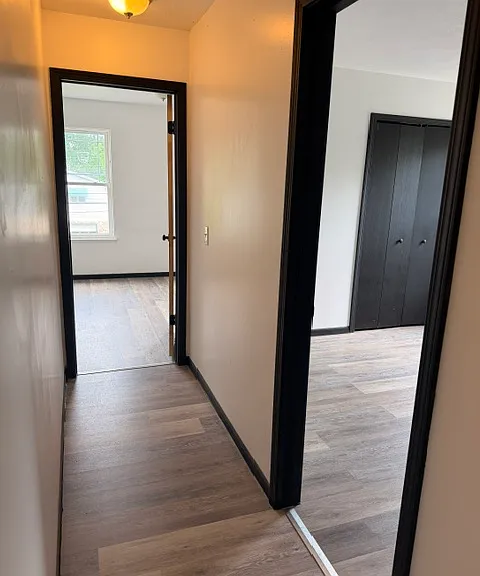 670 Roscoe Ave — Photo 15