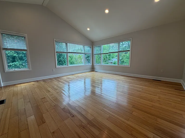 126 Median Dr — Photo 13