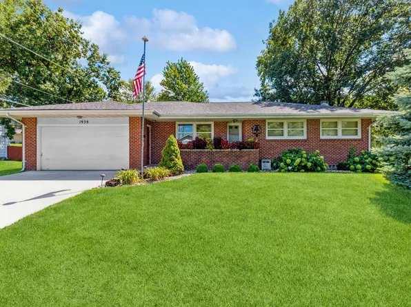 1939 Bel Air Dr, Ames, IA 50010