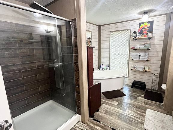 3rd image of 1721 P L Miller Rd