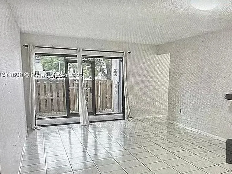9425 Fontainebleau Blvd #103 — Photo 7
