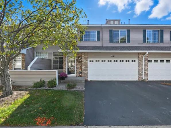 834 Summer Pines Cir, Hudson, WI 54016