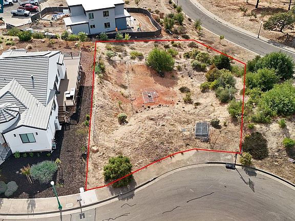 3rd image of 3742 Darlington Ct