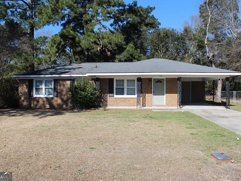 128 Sandy Way — Photo 1