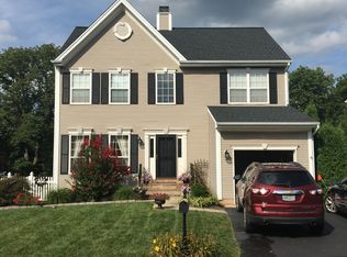 107 Equestrian Ln, Schwenksville, PA 19473