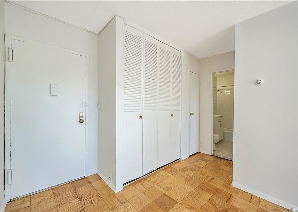720 Tuckahoe Rd Yonkers NY Zillow