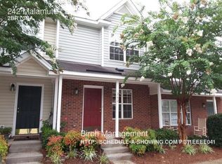 242 Malamute Ln, Greensboro, NC 27407