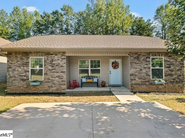 397 Bishop Hicks Ct, Inman, SC 29349