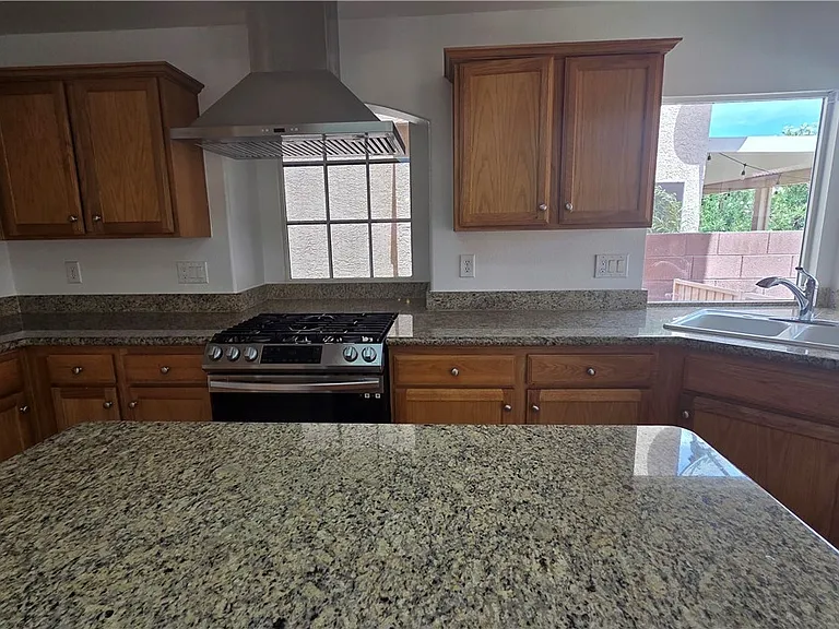 7642 Good Fortune Ct — Photo 9