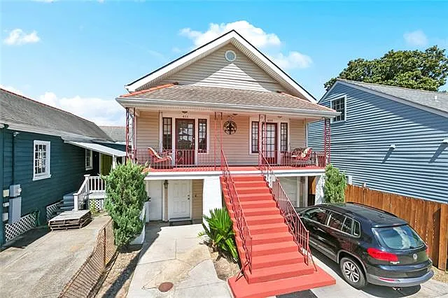 611 Pacific Ave — Photo 1