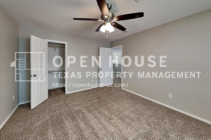 1056 Silver Spur Ln — Photo 14