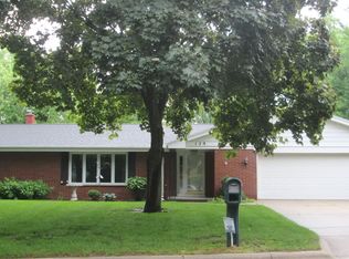 139 Rose Ln, Green Bay, WI 54302