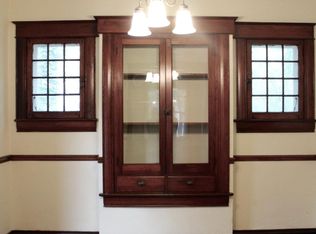 1114 S Walnut St #1, Springfield, IL 62704