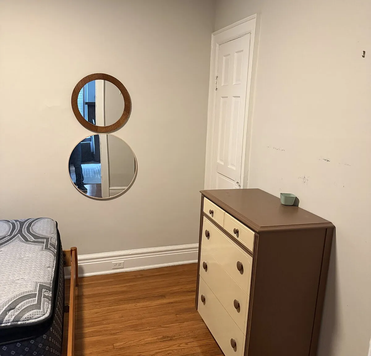 1 bed, 1.0 bath, 800 sqft, $2,200 — Photo 2