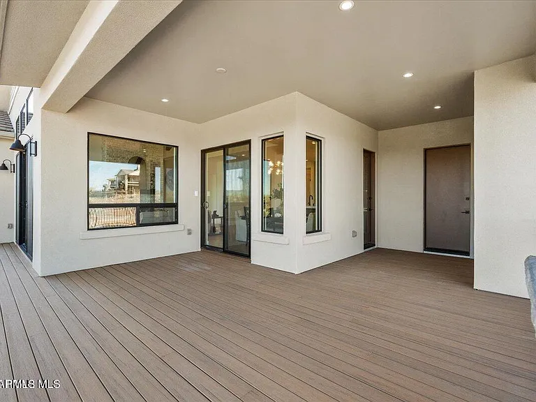 1175 Irwin Way — Photo 19