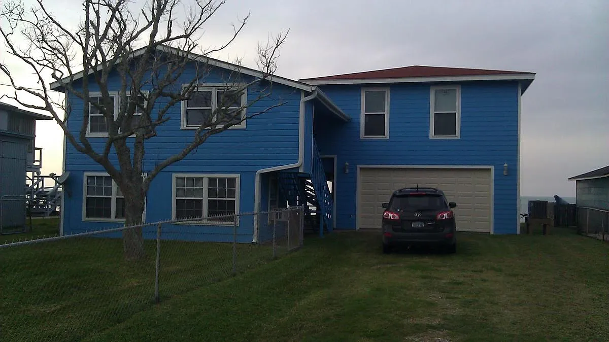 2 bed, 1100 sqft, $2,100 — Photo 2