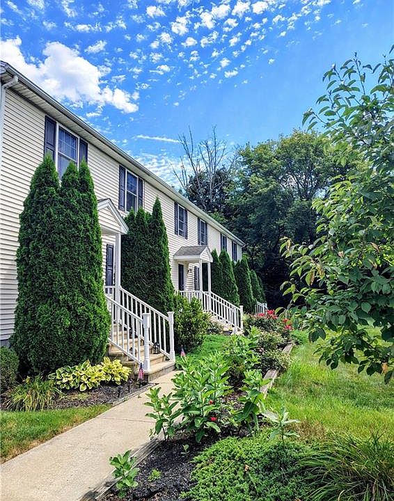 1st image of 4 Legris Commons Ln Unit 4