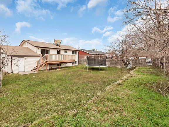 3rd image of 4625 W Thayn Dr