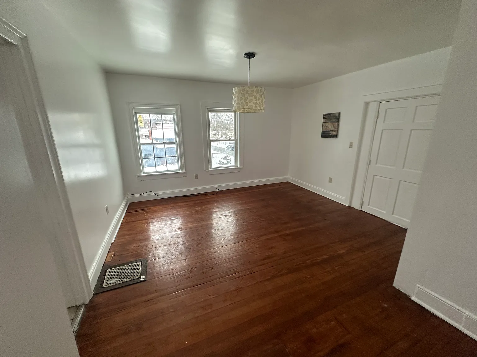3 bed, $1,250 — Photo 2