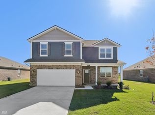 905 Saddlebrook Farms Blvd, Whiteland, IN
