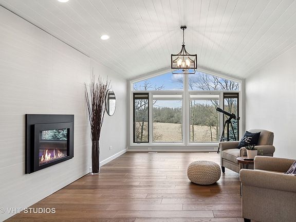 4th image of 7 Brierwoods Ln