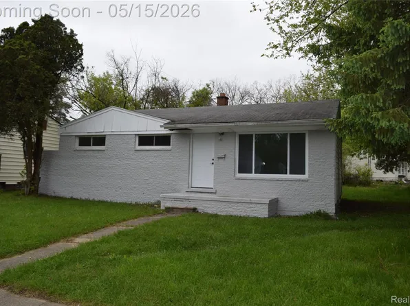6087 Natchez Dr, Mount Morris, MI 48458