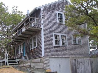 50 F St, Wellfleet, MA 02667