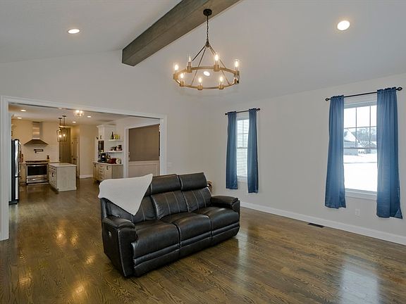 5th image of 5-5 Sawgrass Ln #A