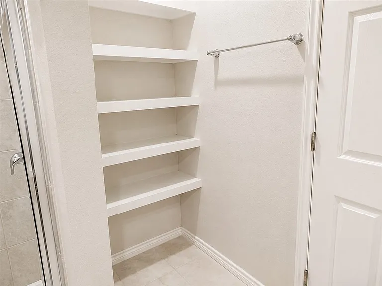 2301 Sky Crest Dr — Photo 17