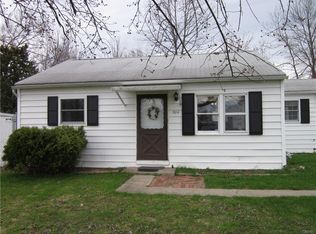 304 Gale Ave, Liverpool, NY 13088