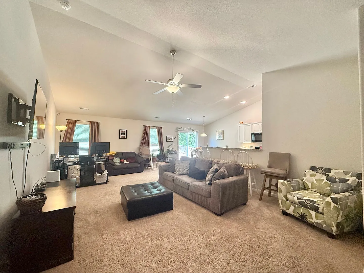 Stunning 3BD, 2BA Zebulon Home with Fenced Yard — Photo 2