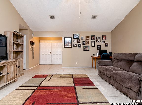 4th image of 8658 Bristlecone St