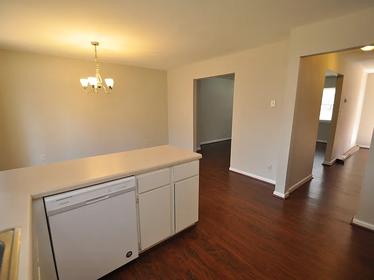 109 Misty Ct — Photo 8