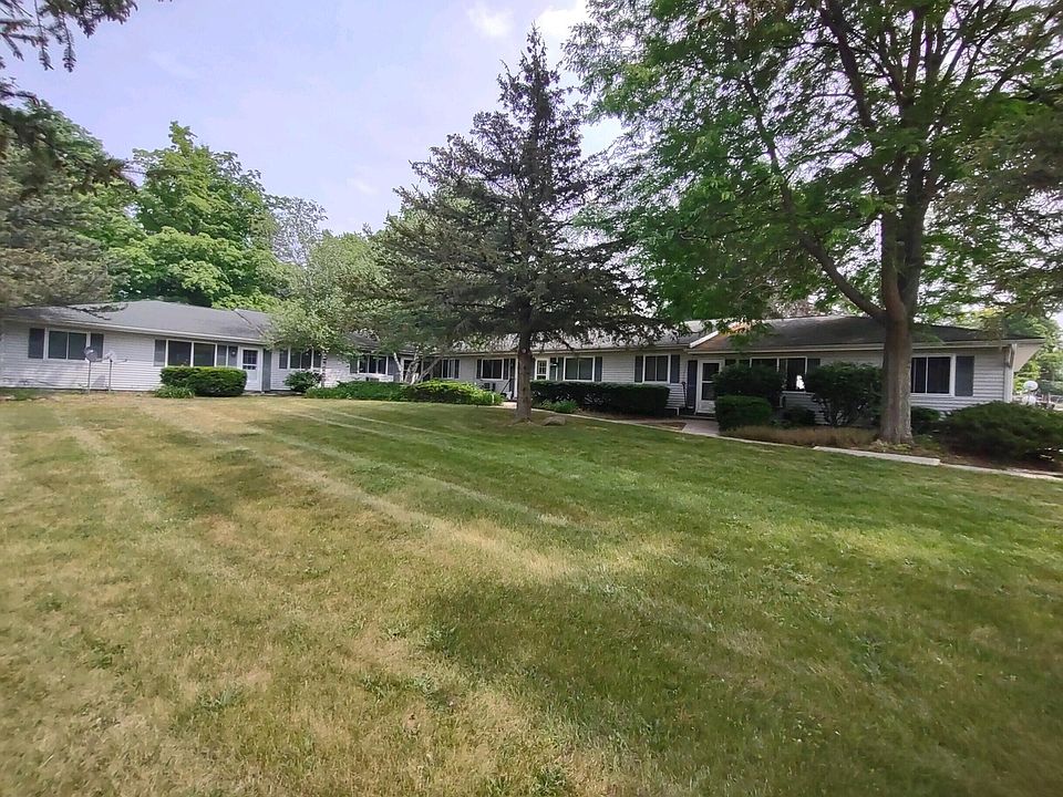 Cook Street Apartment Complex