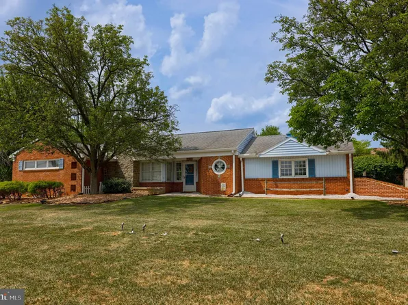 2681 Mount Rose Ave, York, PA 17402