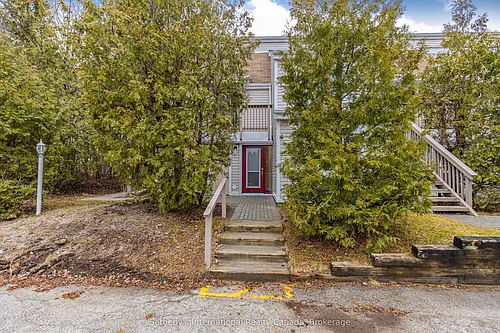 49 Trott Blvd Photo 1