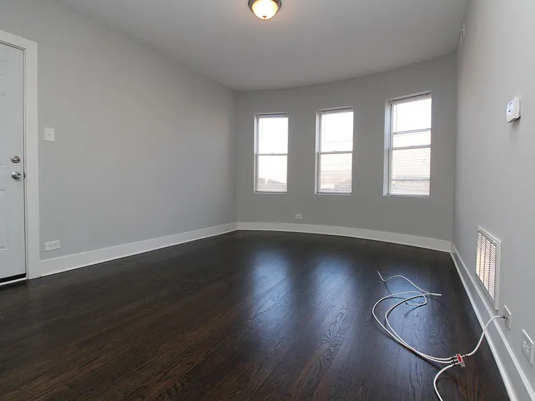 2128 N Sawyer Ave #2E — Photo 9