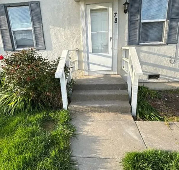78 Barnes Ln — Photo 1