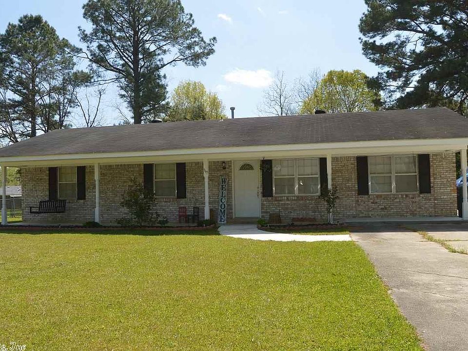 1st image of 137 McKnight Dr