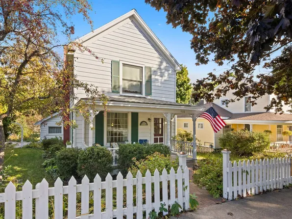 408 N Mill St, Northport, MI 49670