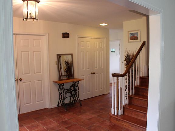 3rd image of 1003 Heather Hill Ct