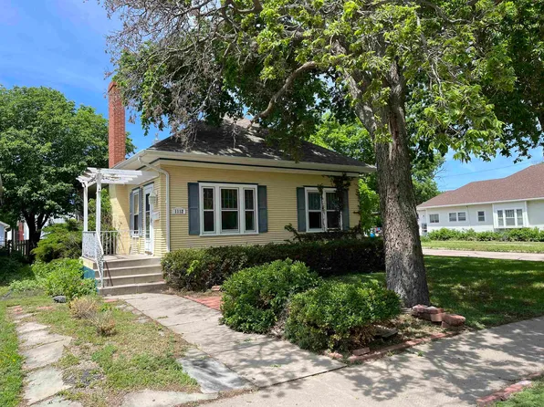 1112 Norris Ave, McCook, NE 69001