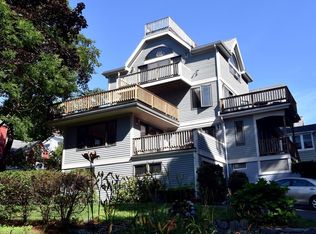 49 Trimountain Rd, Nahant, MA 01908